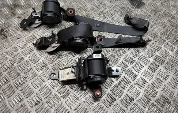 KIA Sportage Rear seatbelt 