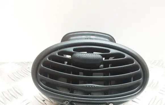 Ford Focus Dash center air vent grill 98AB19893