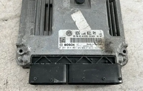Volkswagen PASSAT B7 Engine control unit/module 03G906021PN 1039S21729 0281014061