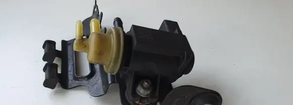 Volkswagen PASSAT B7 Turbo solenoid valve