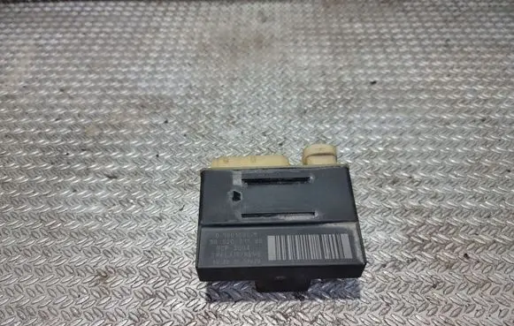 Peugeot Partner Glow plug pre-heat relay 9652021180