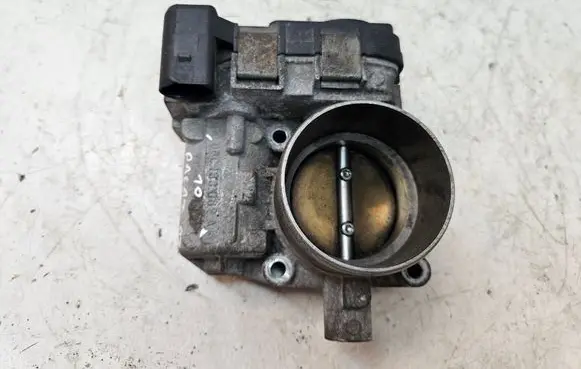 Volkswagen PASSAT B6 Throttle valve 08C133062A