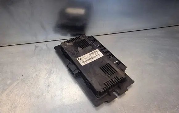 BMW 3 E90 E91 Light module LCM 9240530 9240536 5324848H5
