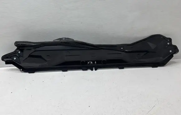 Nissan X-Trail T32 Engine compartment bulkhead 