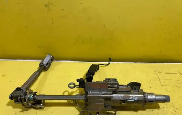 Volkswagen Polo IV 9N3 Steering wheel axle 6Q1419501BJ