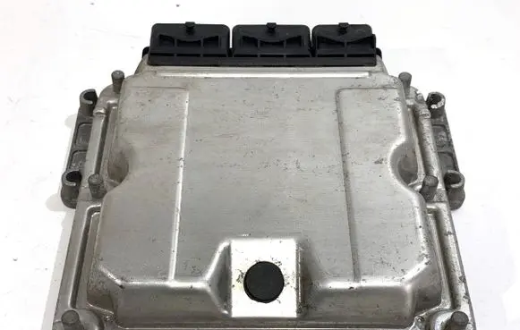 Renault Trafic II (X83) Engine control unit/module ECU 0281010633