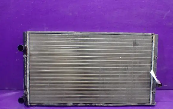 Volkswagen Golf III Coolant radiator TH064105