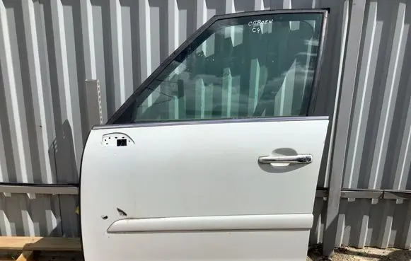 Citroen C4 I Picasso Front door 