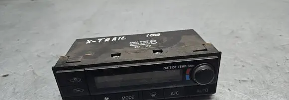 Nissan X-Trail T30 Climate control unit 275008h302