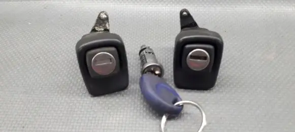 Fiat Panda II Ignition key/card 