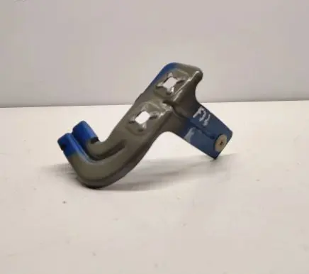 BMW 4 F32 F33 Fender mounting bracket 7255821