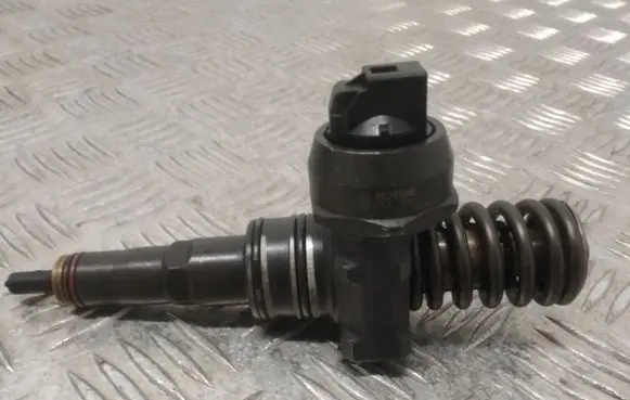 Volkswagen Sharan Fuel injector 038130073AJ