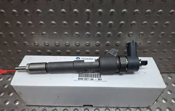 Fiat 500X Fuel injector S26337548 0445110938