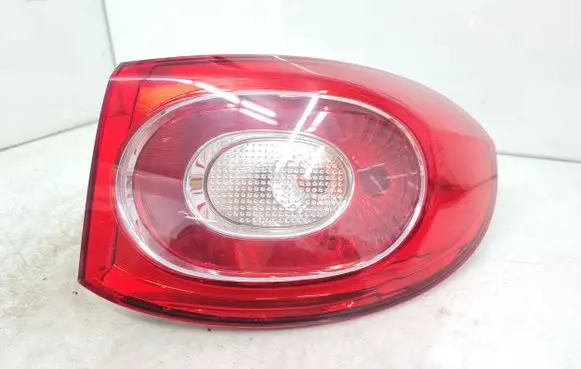 Volkswagen Tiguan Rear/tail lights 5N0945096H 5N0945258C