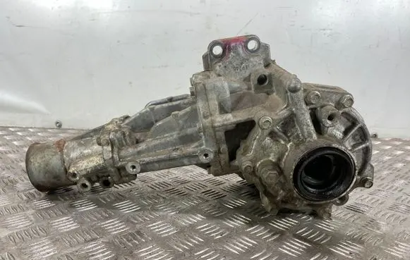 Mitsubishi Outlander Gearbox transfer box case 3200A158