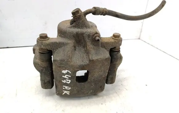 Toyota RAV 4 (XA20) Front brake caliper