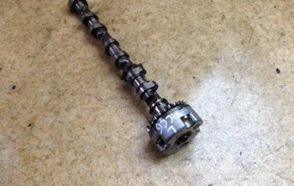 Audi A6 S6 C6 4F Camshaft auk