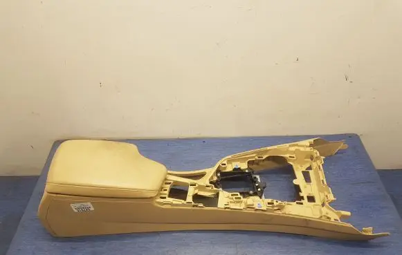 BMW 7 F01 F02 F03 F04 Center console