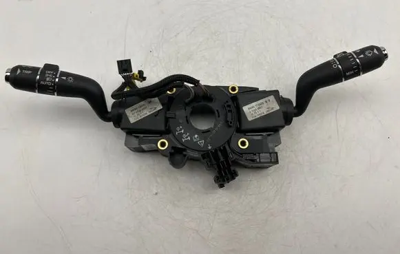 Jaguar XF X250 Wiper turn signal indicator stalk/switch 8W8313N064 45358814 102531