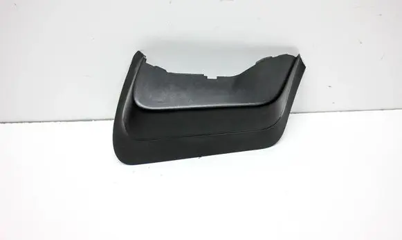 Rear/tail light trim molding