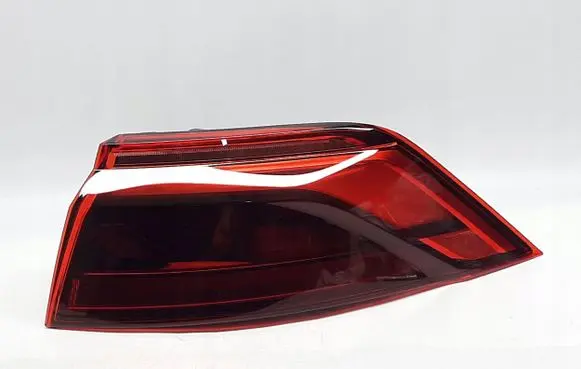 Audi Q8 Rear/tail lights 4M8945092