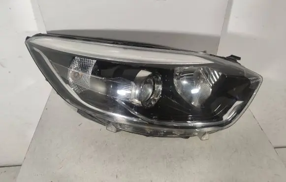 Renault Captur Headlight/headlamp 260103714R 130702430300 S10002624071