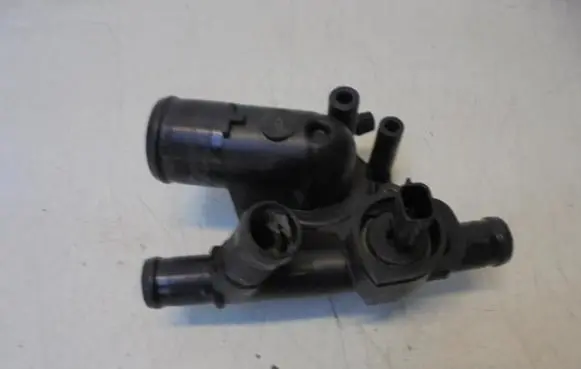 Renault Trafic II (X83) Thermostat housing 