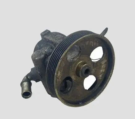 Peugeot 407 Power steering pump 26103773