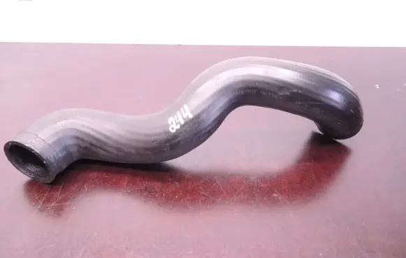 Volvo XC70 Intercooler hose/pipe 30645937 D244