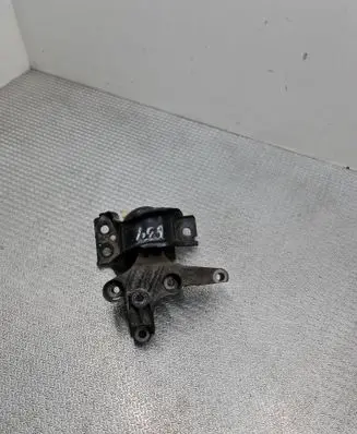 Dacia Duster Engine mount bracket 112845638R