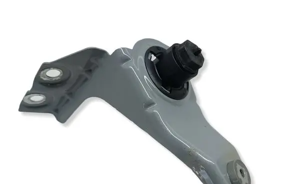 BMW X4 G02 Fender mounting bracket 7397513