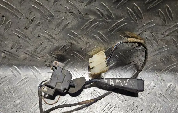 BMW 5 E28 Wiper control stalk 8370
