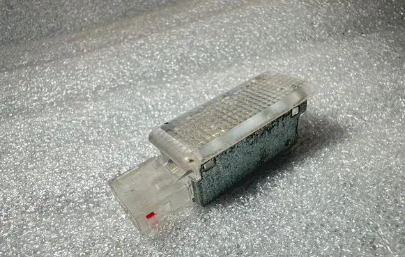 Volkswagen Touareg I Other interior light 7L0947415