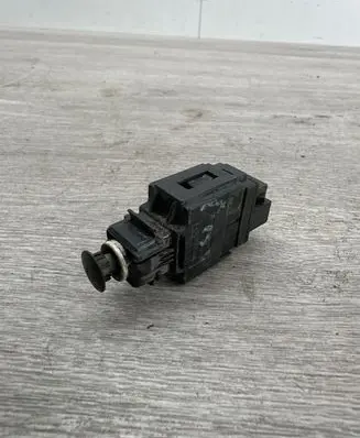 Volvo S40, V40 Brake pedal sensor switch 9128577 94W40V