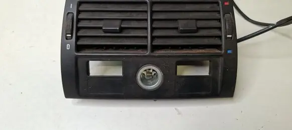 BMW X5 E53 Rear air vent grill 8409081 8370911
