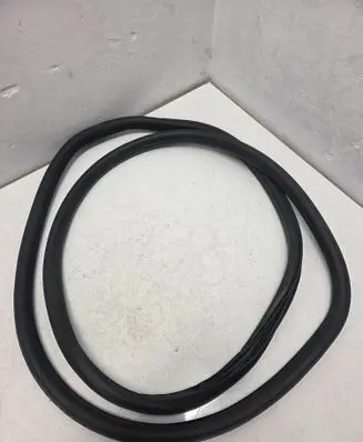 Opel Meriva B Front door rubber seal 13266905