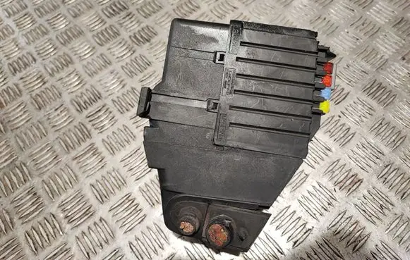 Volvo XC70 Fuse box set 8637841