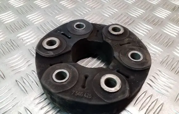 BMW 1 E81 E87 Rear prop shaft donut coupling/joint 7546425
