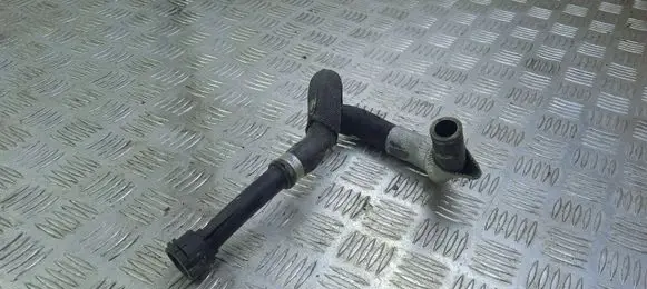 Volkswagen Touareg II Engine coolant pipe/hose 7P6122291