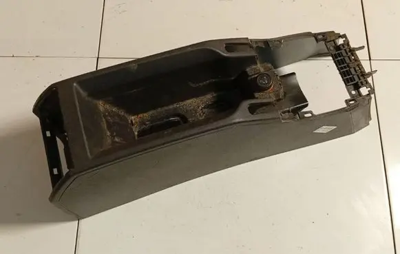 Opel Zafira B Center console 13144422
