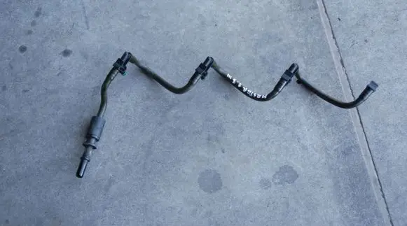 Renault Master III Fuel line/pipe/hose 125KM