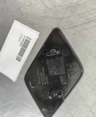 Volvo XC90 Headlight washer spray nozzle cap/cover 31353365
