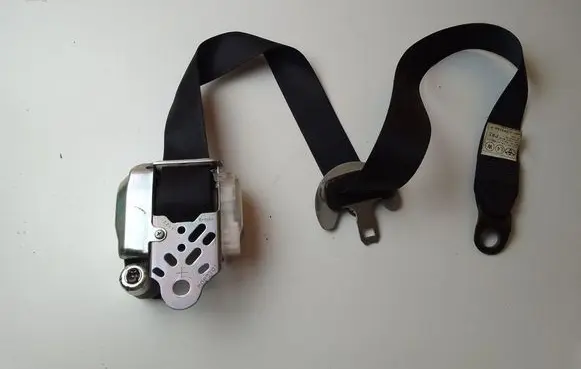 Toyota Corolla Verso AR10 Front seatbelt 070319