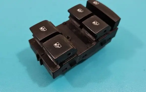 Chevrolet Cruze Electric window control switch 13305295 IMPRK1420515