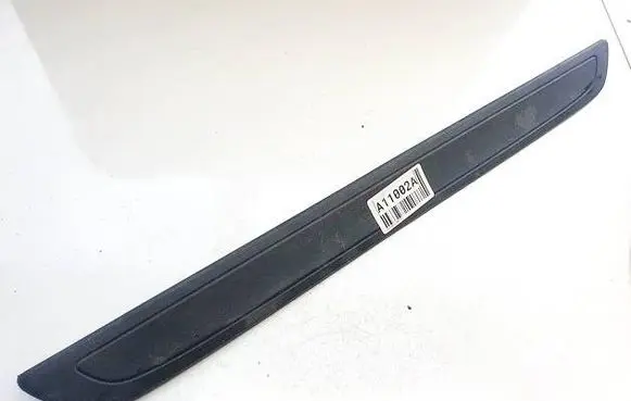 Toyota Auris 150 Front sill trim cover 6791102070