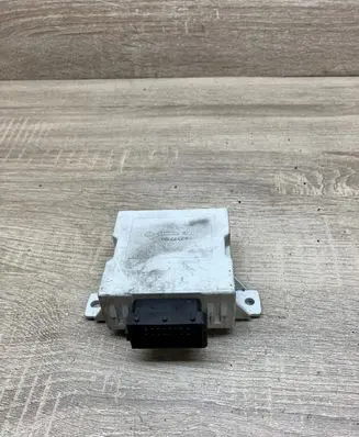 Toyota Avensis T250 Window wiper relay 150696