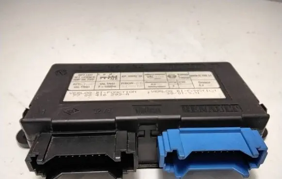 Renault Laguna I Comfort/convenience module 73847257 770041629