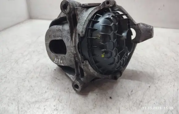 Audi A4 S4 B9 Engine mount bracket