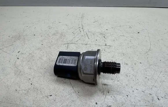 Audi A6 S6 C6 4F Fuel pressure sensor 059130758E