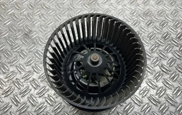 Ford Focus Heater fan/blower 1736007103